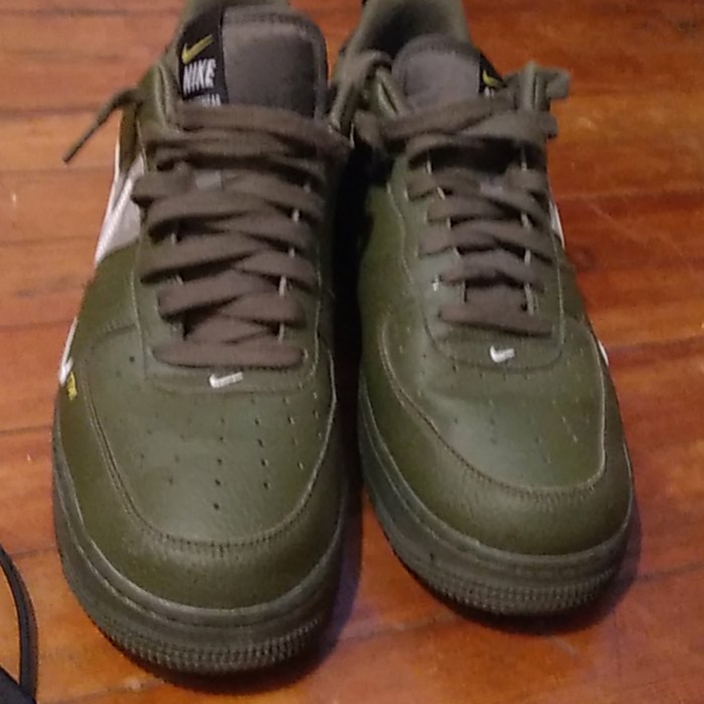 Air Nike shoes for men